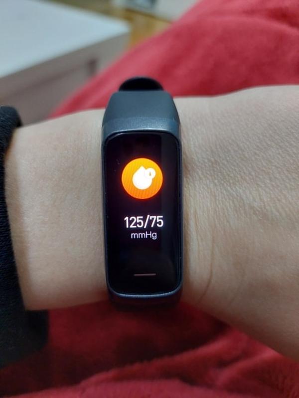 Women's Smartwatch with Heart Rate Monitor, Blood Pressure, Waterproof, Fitness Tracker photo review