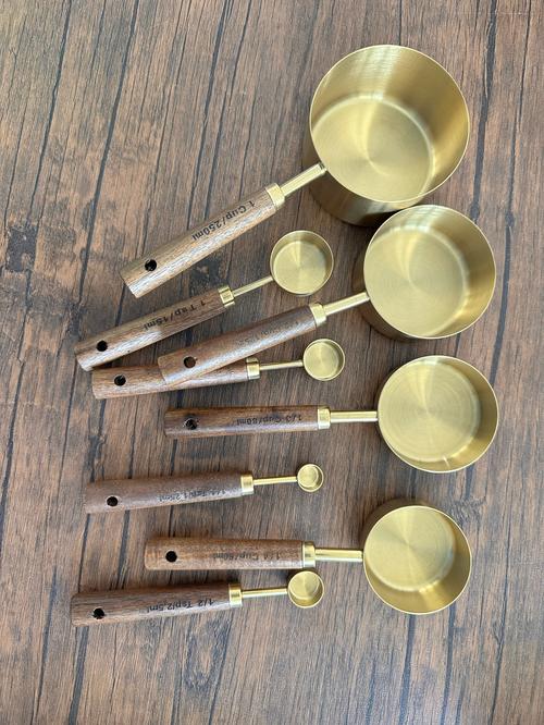 Wooden Handle Stainless Steel Measuring Spoon Set for Baking, Coffee, and Bartending photo review