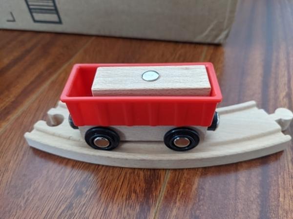 Wooden Track Electric Locomotive Train Magnetic Car Toy For All Brand Wooden Train Track Railway Toys For Kids Educational Toys photo review